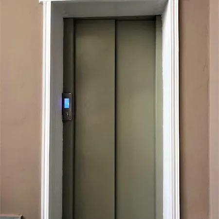 Mozart Hotel 3*